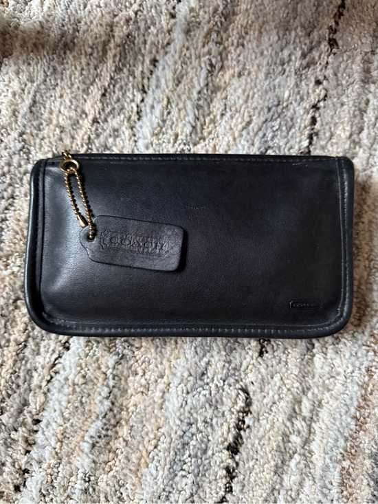 Coach Handbags - Coach Chunky Case 7165 Black